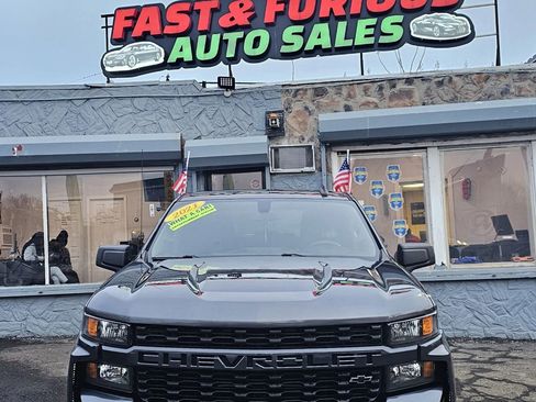Used 2021 Chevrolet Silverado 1500 Custom w/ LPO, Dark Essentials Package image 1