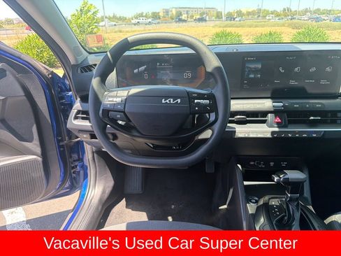 Used 2025 Kia K4 FWD image 13