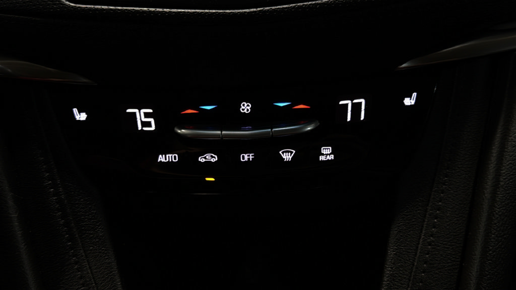 Used 2018 Cadillac XT5 Luxury w/ Driver Awareness Package AWD/4WD image 32