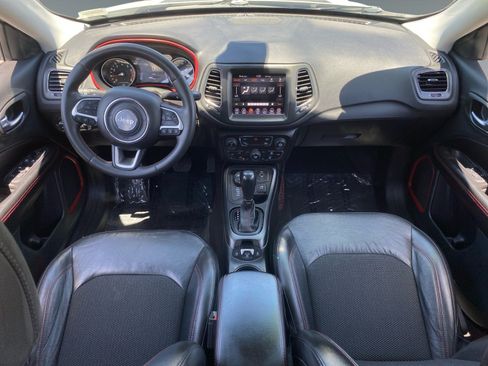 Used 2021 Jeep Compass Trailhawk AWD/4WD image 10