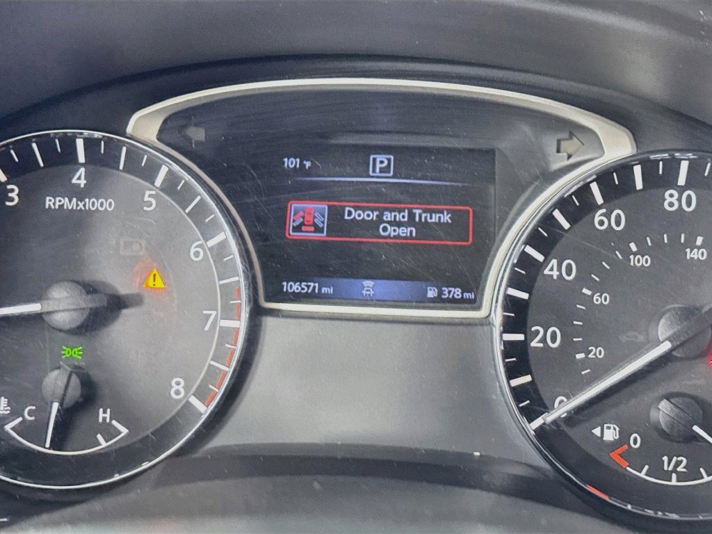 Used 2018 Nissan Altima 2.5 SR w/ Interior Lighting Package FWD image 15