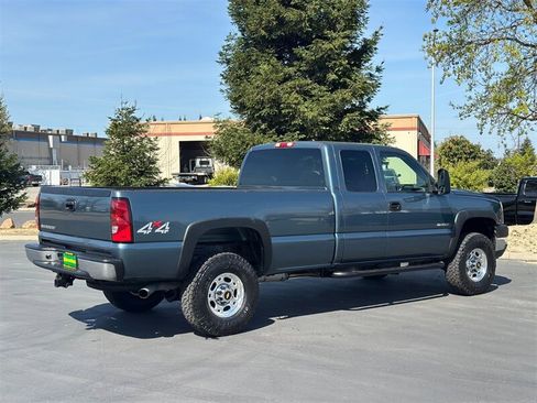 Used 2006 Chevrolet Silverado 3500 LT w/ Skid Plate Package AWD/4WD image 49