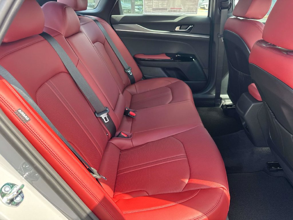 New 2026 Kia K5 GT-Line FWD image 11