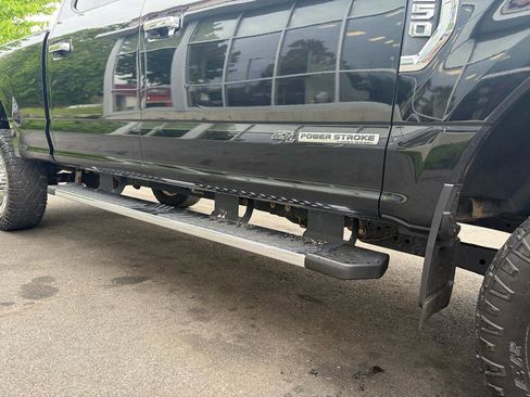 Used 2017 Ford F250 Lariat w/ Chrome Package AWD/4WD image 15