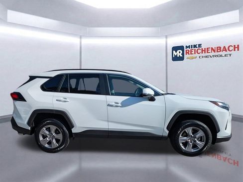 Used 2025 Toyota RAV4 XLE FWD image 3