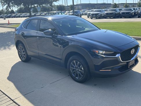 Used 2025 MAZDA CX-30 AWD 2.5 S image 2