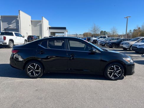 Used 2024 Nissan Sentra SV image 18