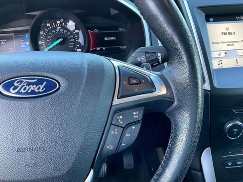 Certified 2017 Ford Edge SEL w/ Equipment Group 201A image 17