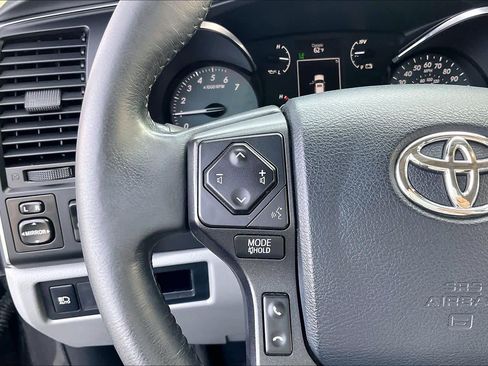 Used 2019 Toyota Sequoia SR5 image 20