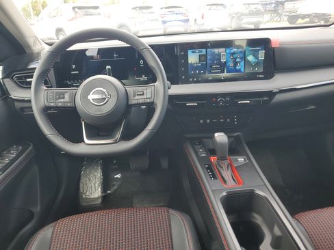 New 2026 Nissan Kicks SR image 14