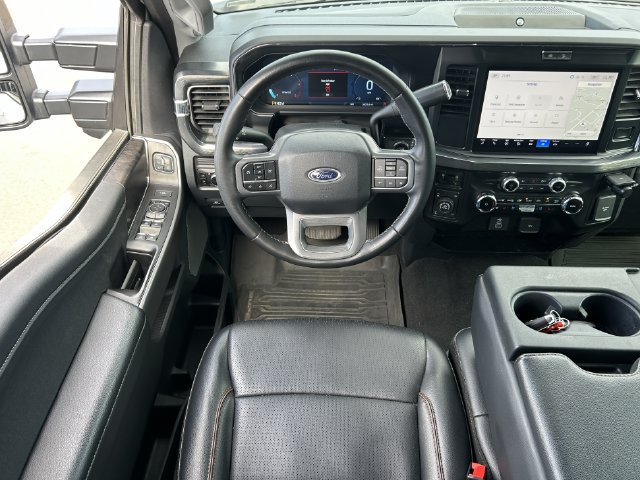 Used 2025 Ford F350 Lariat w/ Tremor Off-Road Package AWD/4WD image 31