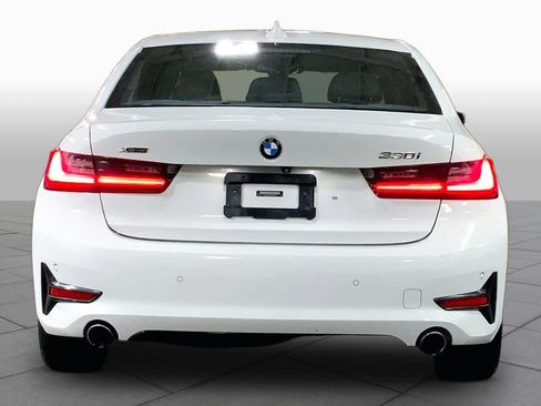 Used 2020 BMW 330i xDrive Sedan w/ Convenience Package AWD/4WD image 5