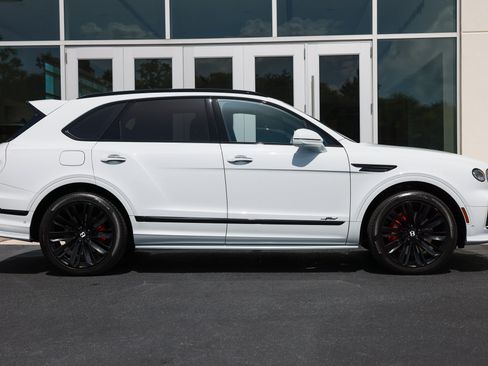 Used 2023 Bentley Bentayga Speed AWD/4WD image 5