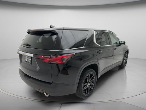 Used 2023 Chevrolet Traverse LS w/ Safety Package AWD/4WD image 4