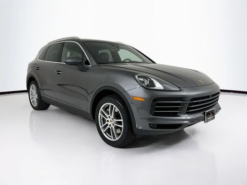 Certified 2023 Porsche Cayenne AWD/4WD image 7