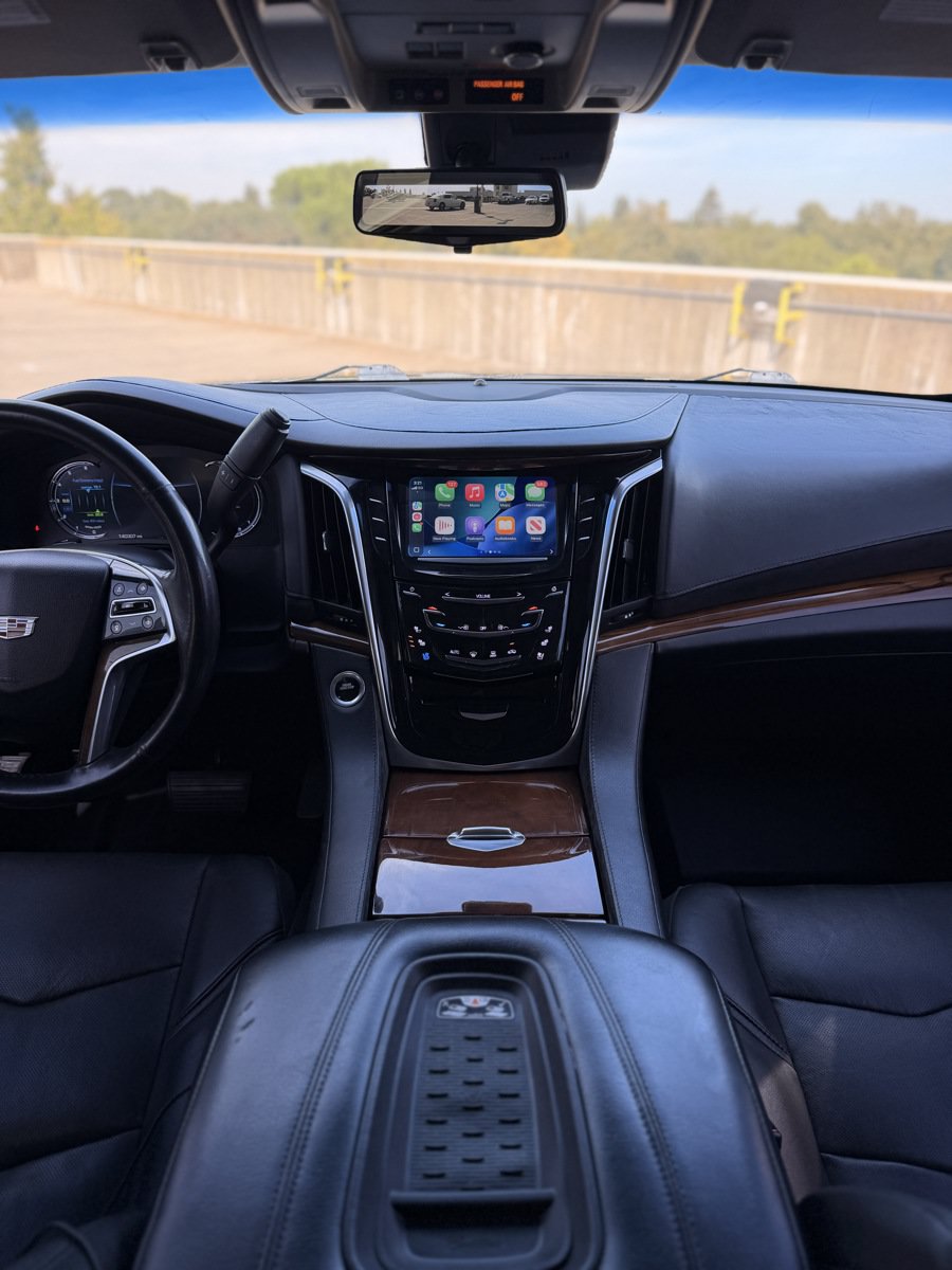 Used 2017 Cadillac Escalade Luxury AWD/4WD image 15