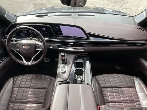 Used 2024 Cadillac Escalade V w/ Heavy-Duty Trailer Package image 28