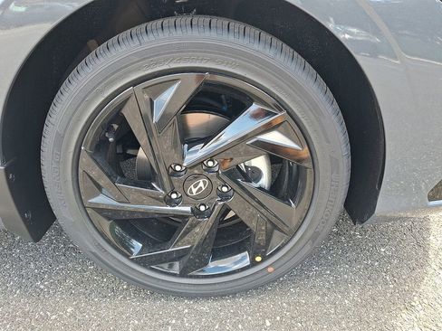 New 2026 Hyundai Elantra SEL Sport Premium FWD image 5
