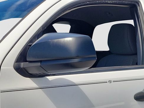 Used 2022 Toyota Tacoma SR image 11