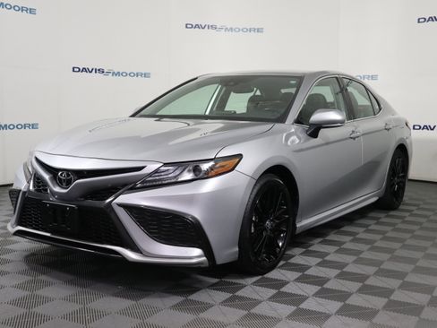 Used 2024 Toyota Camry XSE image 11
