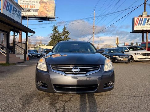 Used 2010 Nissan Altima 2.5 S w/ Premium Audio Pkg FWD image 8