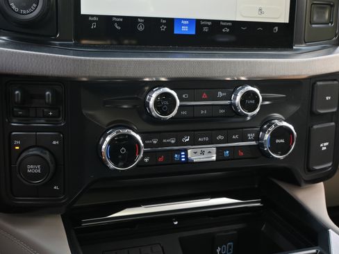 Used 2026 Ford F450 Platinum w/ Platinum Plus Package AWD/4WD image 30