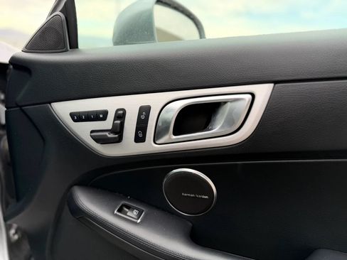 Used 2013 Mercedes-Benz SLK 250 image 14