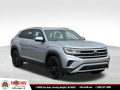 Used 2023 Volkswagen Atlas Cross Sport SE w/ Panoramic Sunroof Package AWD/4WD image 7
