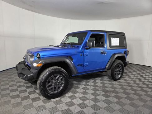 Certified 2025 Jeep Wrangler Sport S image 10