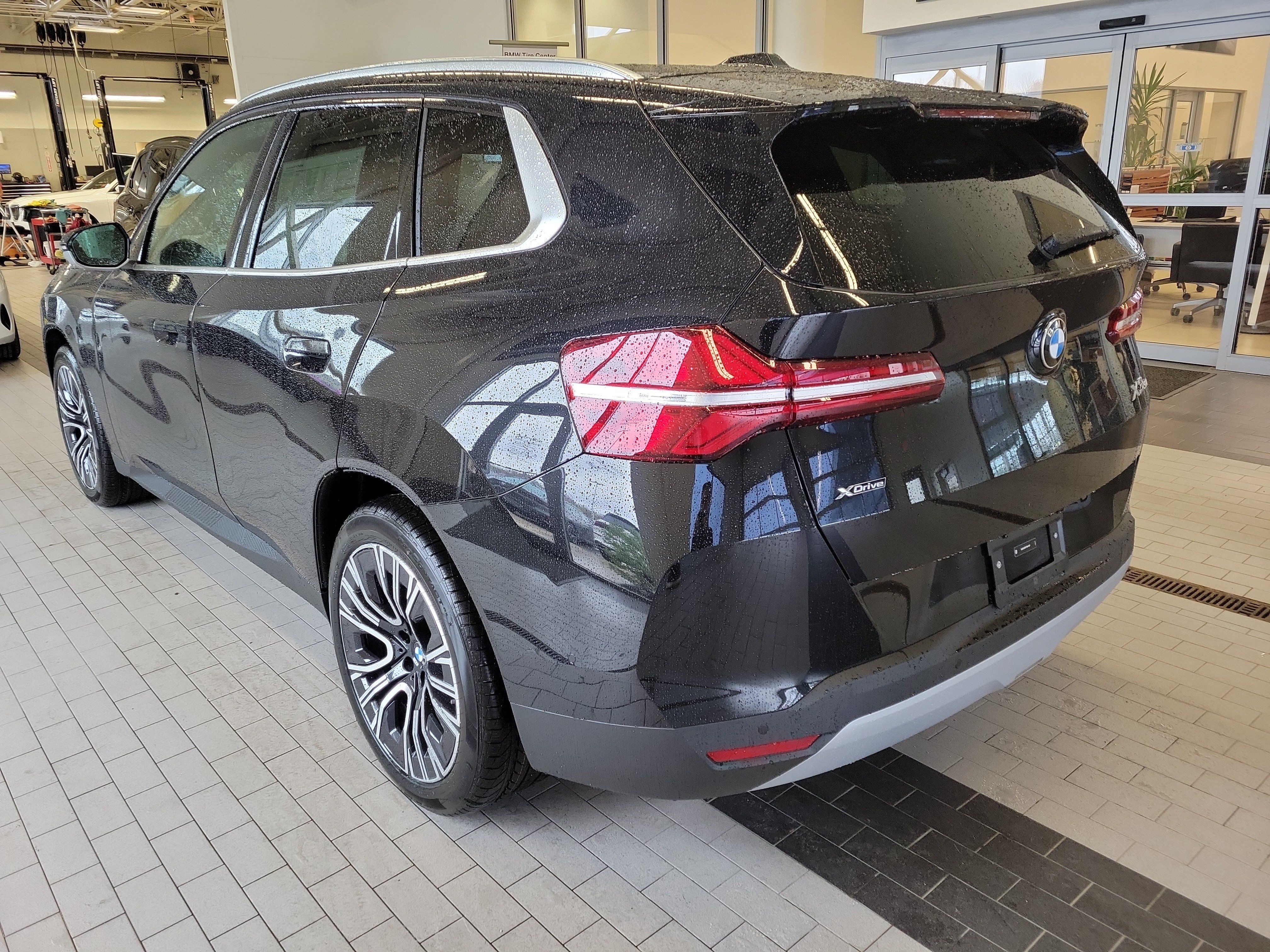 Used 2026 BMW X3 xDrive30i w/ Premium Package AWD/4WD image 7