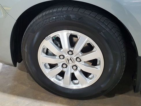 Used 2010 Honda Odyssey EX-L image 42