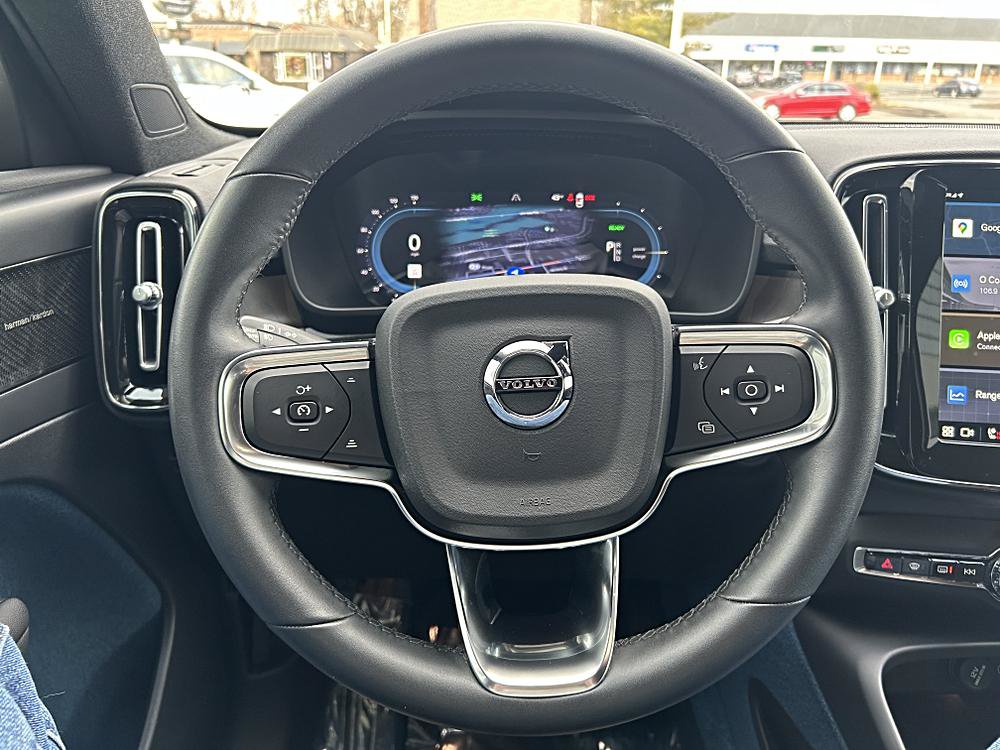 Used 2023 Volvo C40 P8 Recharge Ultimate AWD/4WD image 6