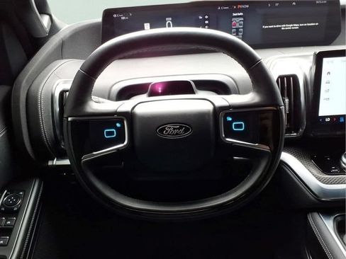 Used 2025 Ford Expedition Max Platinum w/ Stealth Appearance Package AWD/4WD image 12