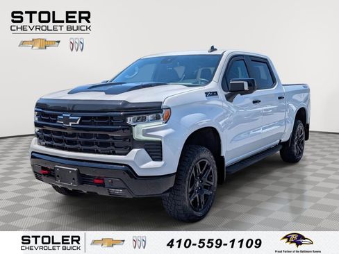 Used 2024 Chevrolet Silverado 1500 LT Trail Boss w/ LT Trail Boss Premium Package AWD/4WD image 1