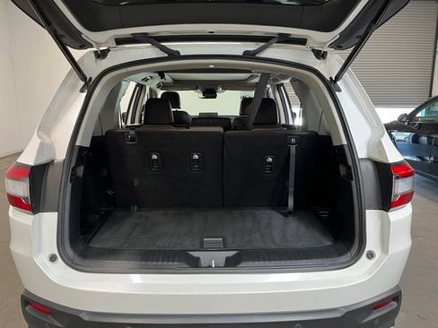 Used 2023 Honda Pilot Elite image 16