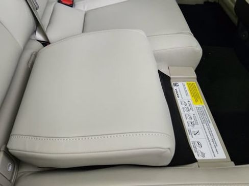 Used 2027 Volvo XC60 B5 Ultra AWD/4WD image 34