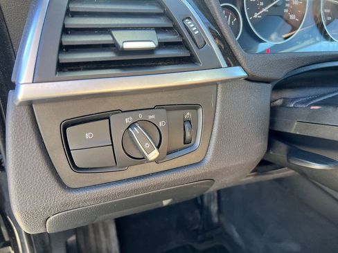 Used 2017 BMW 330i Gran Turismo xDrive image 17