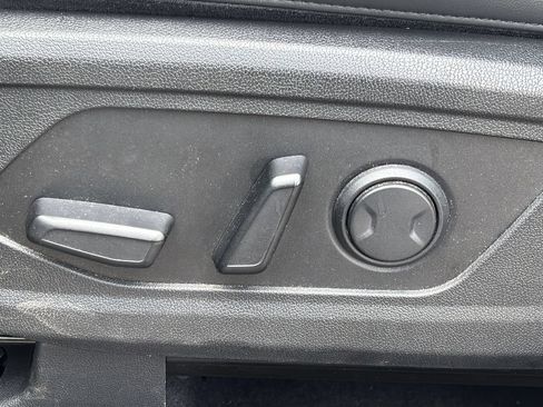 Used 2023 Kia Sorento S w/ Panoramic Sunroof Package FWD image 12