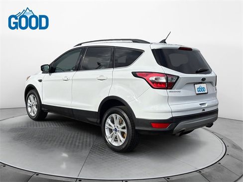 Used 2018 Ford Escape SE w/ SE Sync 3 Package image 3