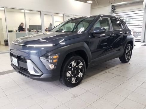 Used 2025 Hyundai Kona SEL AWD/4WD image 2