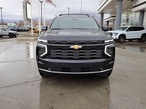 Used 2025 Chevrolet Tahoe High Country image 9