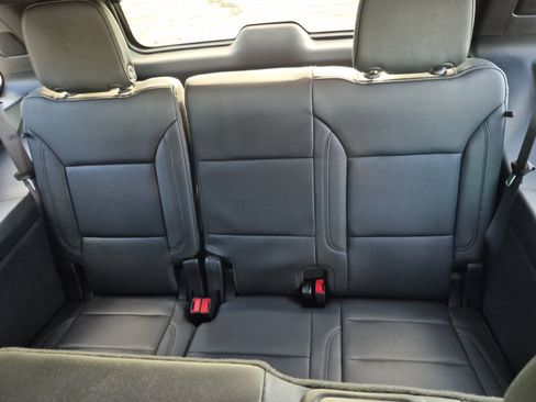 Used 2024 Chevrolet Tahoe Z71 AWD/4WD image 24