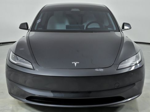 Used 2025 Tesla Model 3 Long Range AWD/4WD image 4