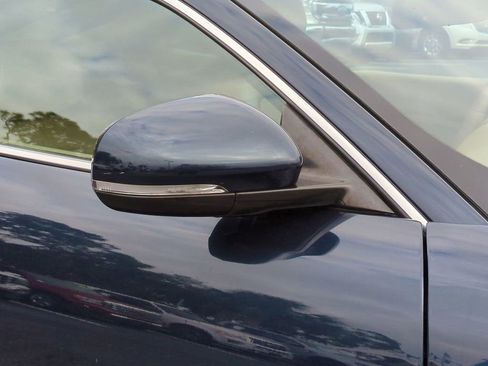 Used 2011 Jaguar XK Base image 12