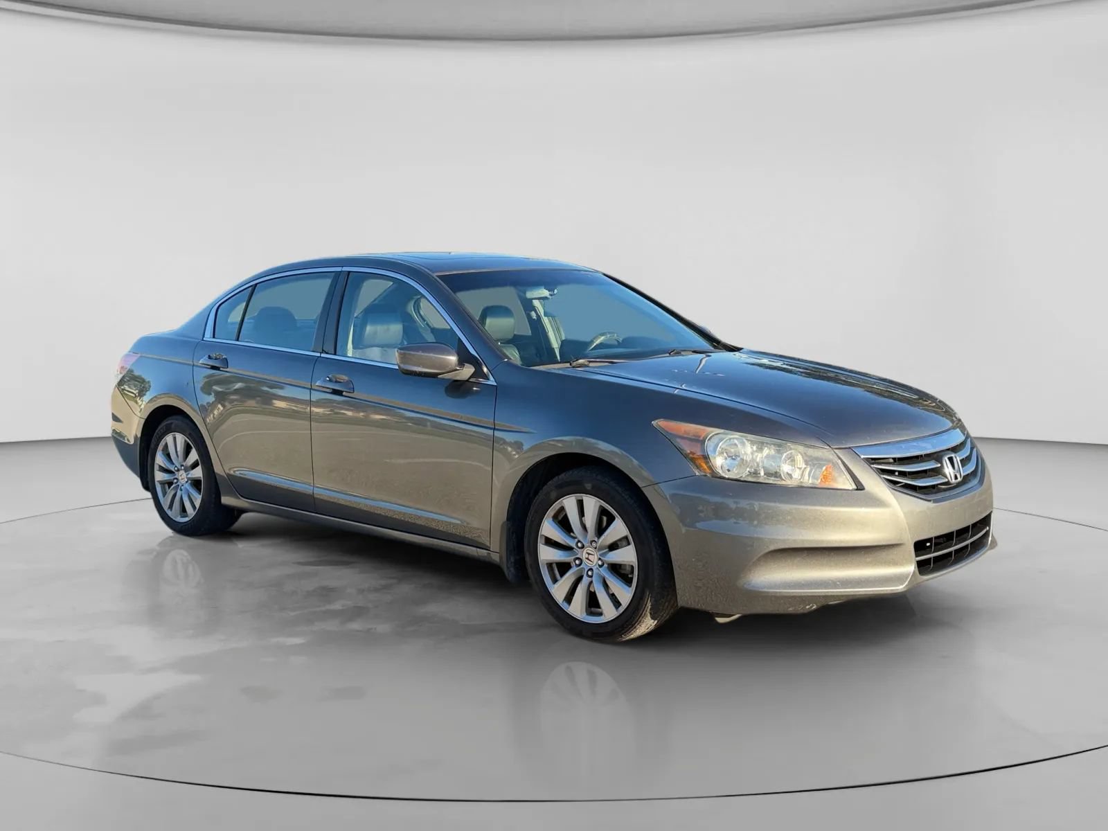 Used 2011 Honda Accord EX-L image 7