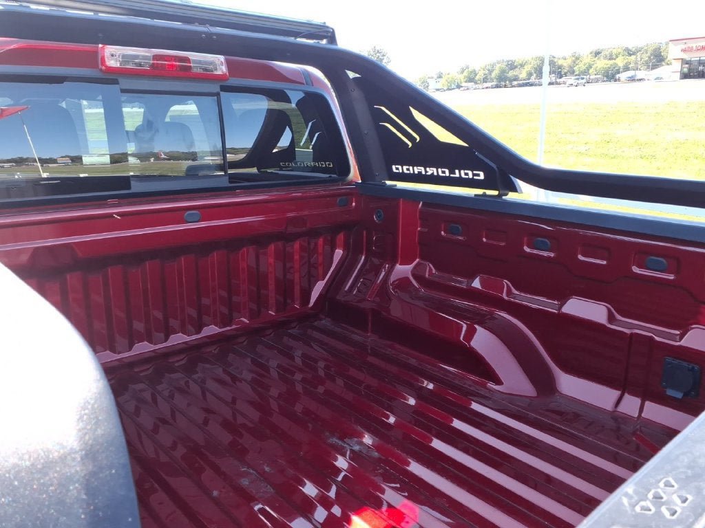 New 2026 Chevrolet Colorado Z71 w/ Midnight Edition AWD/4WD image 16