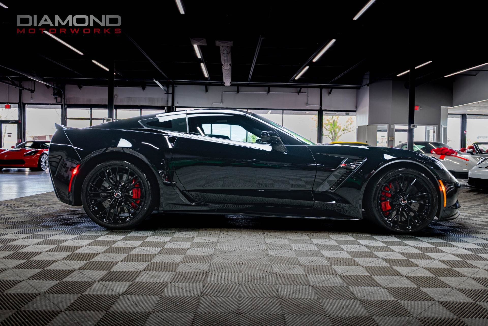 Used 2015 Chevrolet Corvette Z06 w/ 3LZ Preferred Equipment Group RWD image 23