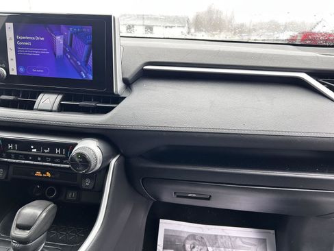 Used 2024 Toyota RAV4 XLE image 22