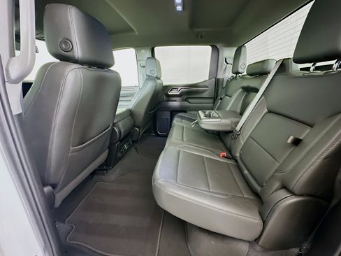 Used 2025 GMC Sierra 1500 SLT image 26