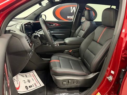 New 2026 Chevrolet Traverse RS image 12